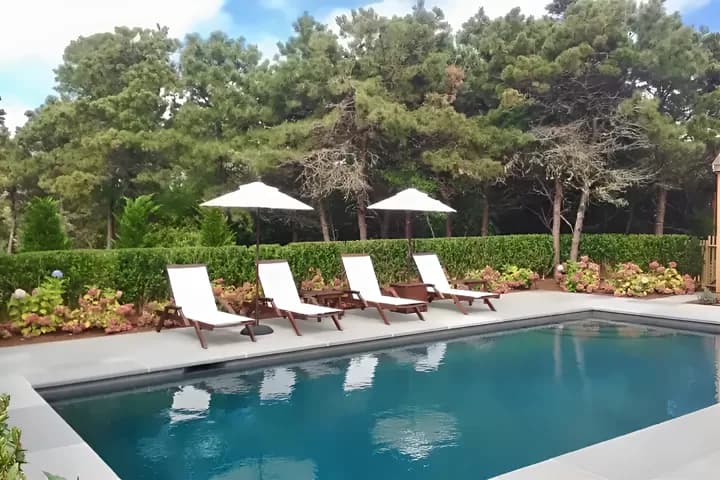 rental property in 132 Surfside Road
