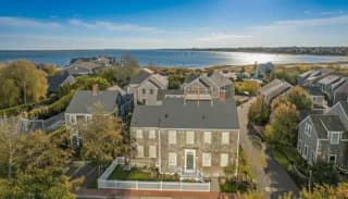 rental property in 2 Mariner Way
