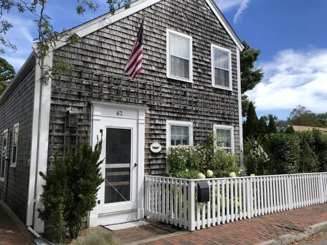 rental property in 62 Fair Street
