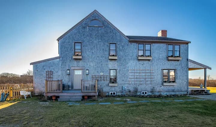 rental property in 4B Crestwood Circle