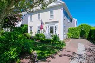 rental property in 14 Goldfinch Drive