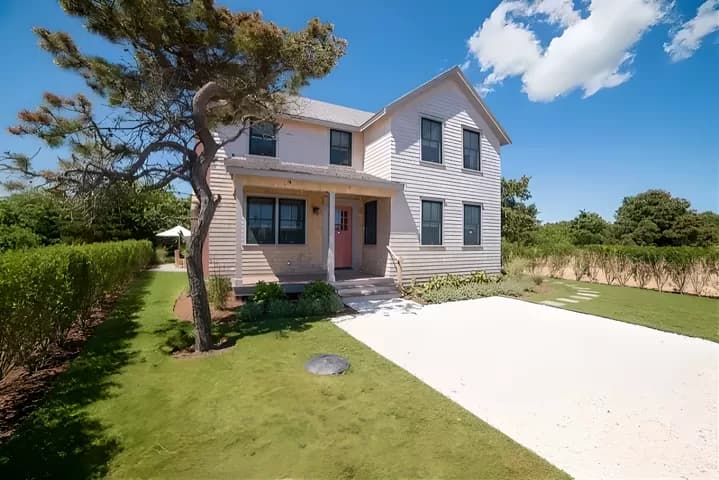 rental property in 15 Finback Lane