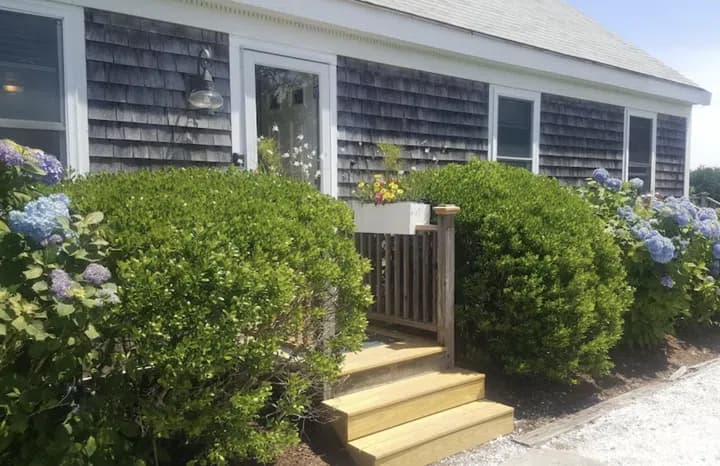rental property in 270 Madaket Road