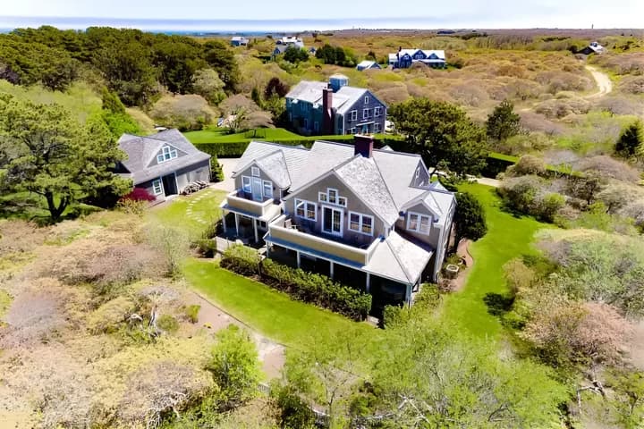rental property in 4 Brier Patch Road