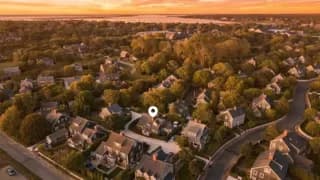 rental property in 37 Washaman Avenue