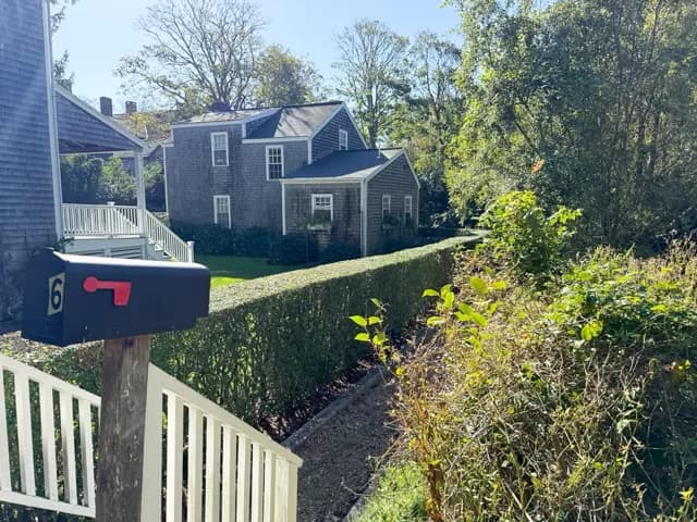 rental property in 6 West Chester Street