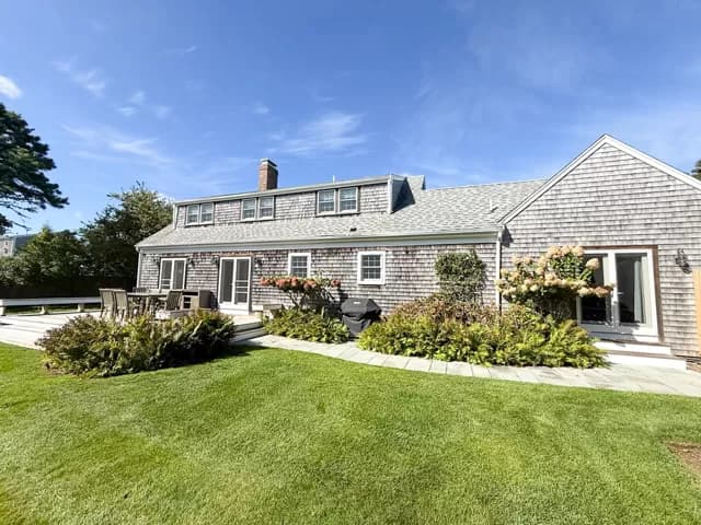rental property in 132 Surfside Road