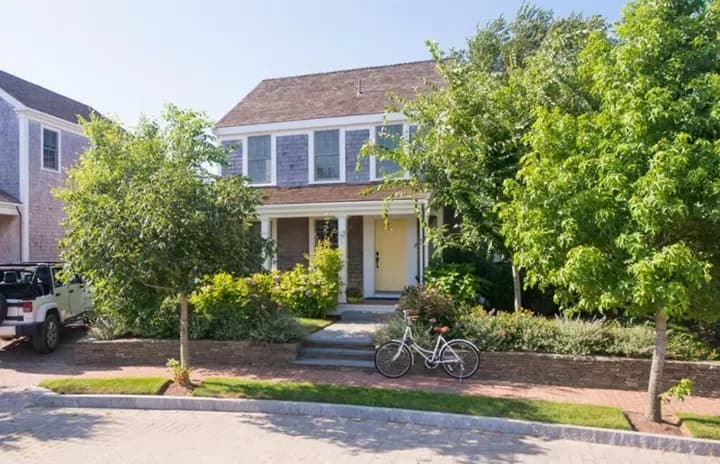 rental property in 18 Gingy Lane