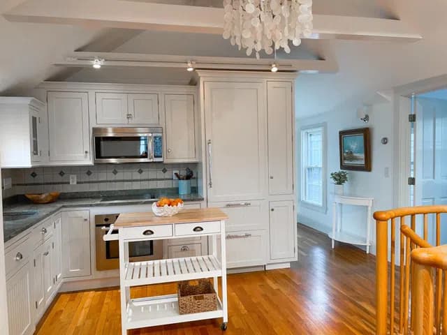 rental property in 107A Main Street