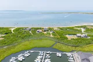 rental property in 1 Little Neck Way