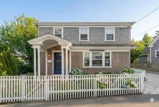 rental property in 2 Silver Street