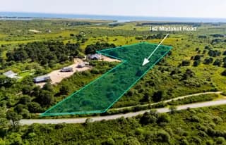rental property in 162 Madaket Road