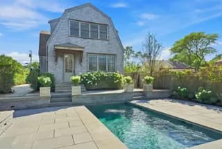 rental property in 33.5 Vesper Lane