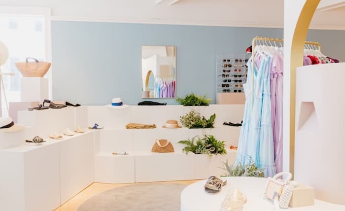 Olivela, Nantucket