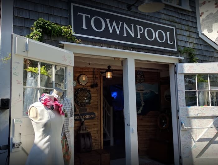 Townpool: Nantucket’s Home Of Fashion